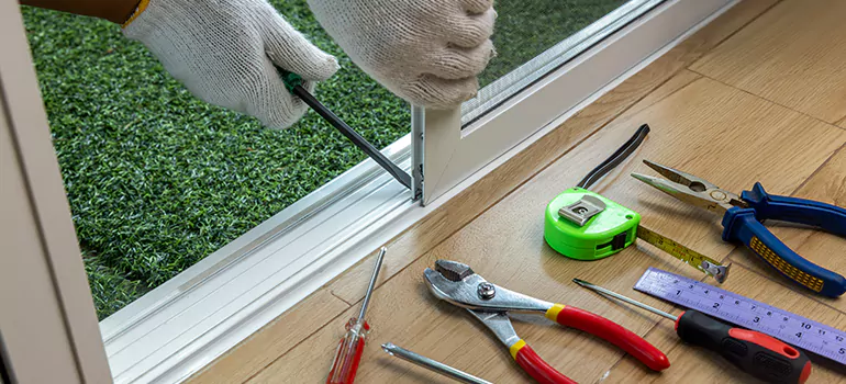 Window Hinge Repair in Coral Terrace, FL